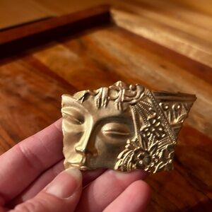 Cute 1980’s brooch